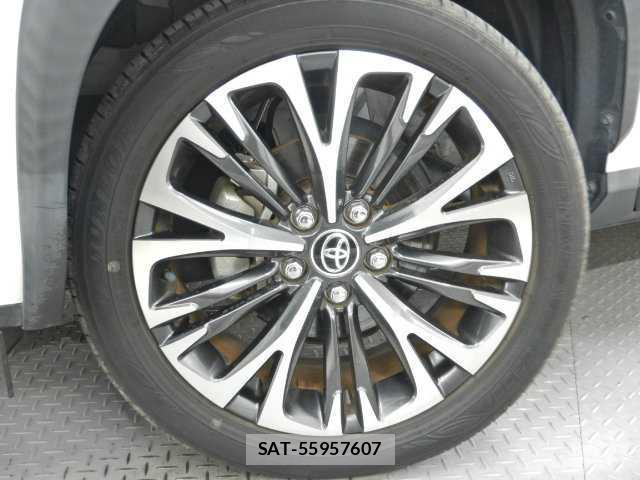 Toyota YARIS CROSS 2022-03 8874356-15