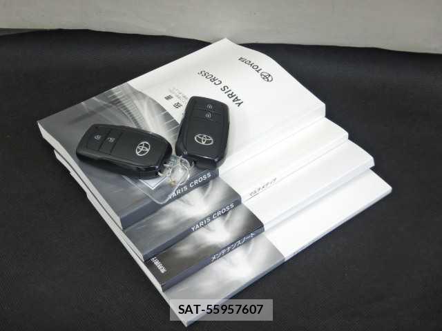 Toyota YARIS CROSS 2022-03 8874356-19