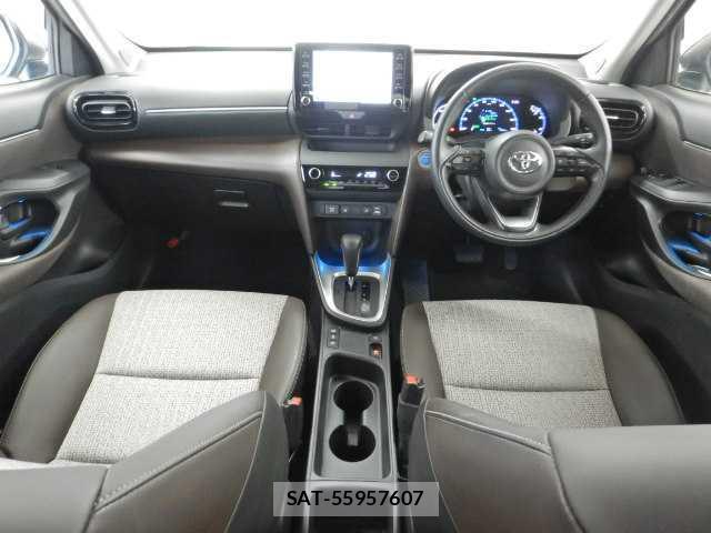 Toyota YARIS CROSS 2022-03 8874356-2