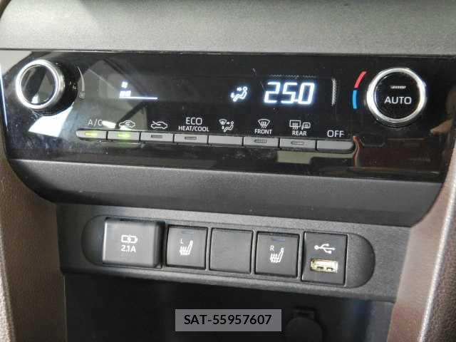 Toyota YARIS CROSS 2022-03 8874356-9