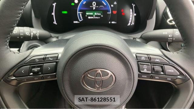 Toyota YARIS CROSS 2025-09 8874419-14