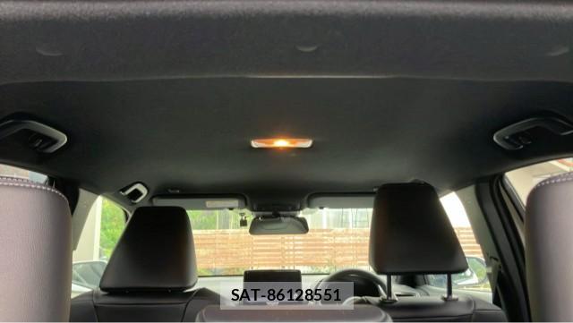 Toyota YARIS CROSS 2025-09 8874419-15