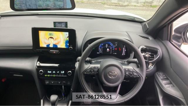 Toyota YARIS CROSS 2025-09 8874419-16