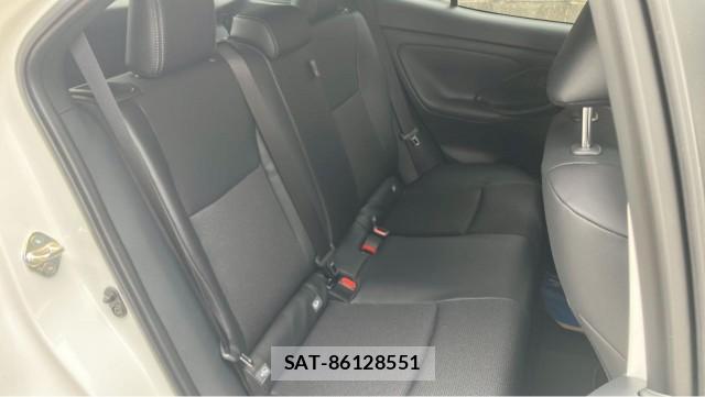 Toyota YARIS CROSS 2025-09 8874419-6