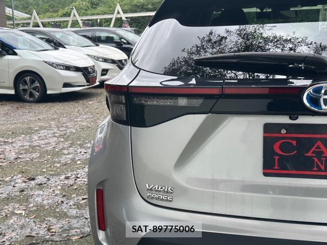 Toyota YARIS CROSS 2021-05 8874547-11