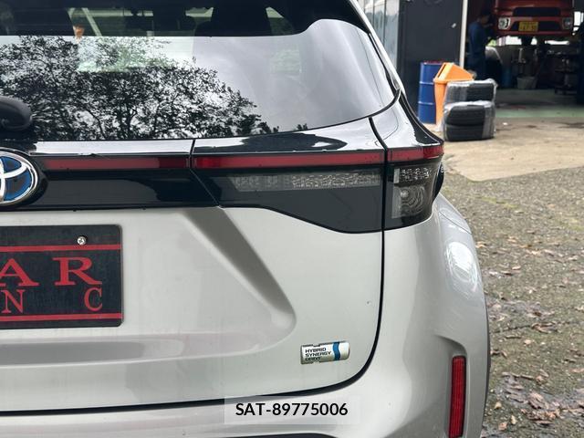 Toyota YARIS CROSS 2021-05 8874547-12