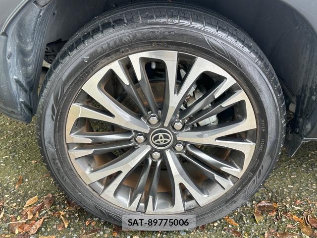 Toyota YARIS CROSS 2021-05 8874547-16