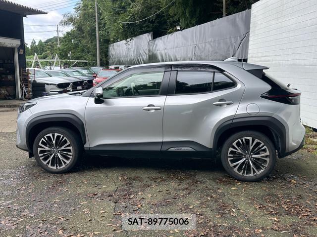 Toyota YARIS CROSS 2021-05 8874547-6