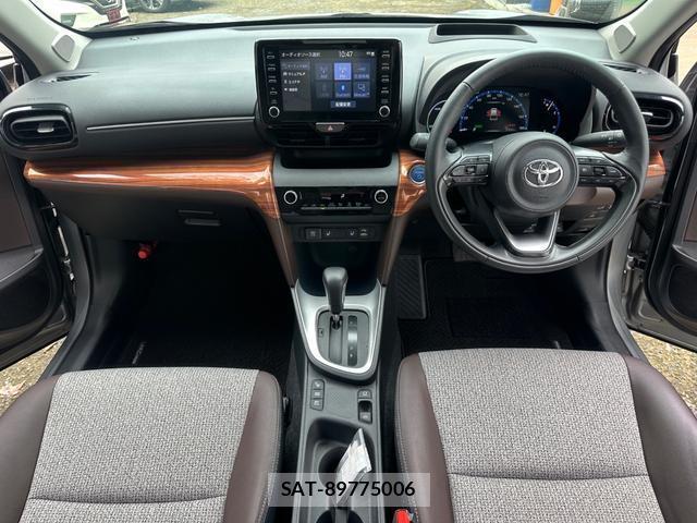 Toyota YARIS CROSS 2021-05 8874547-8