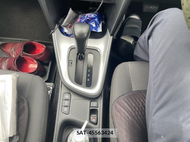 Toyota YARIS CROSS 2023-09 8874593-7