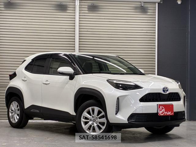 Toyota YARIS CROSS 2022-01 8874669-3