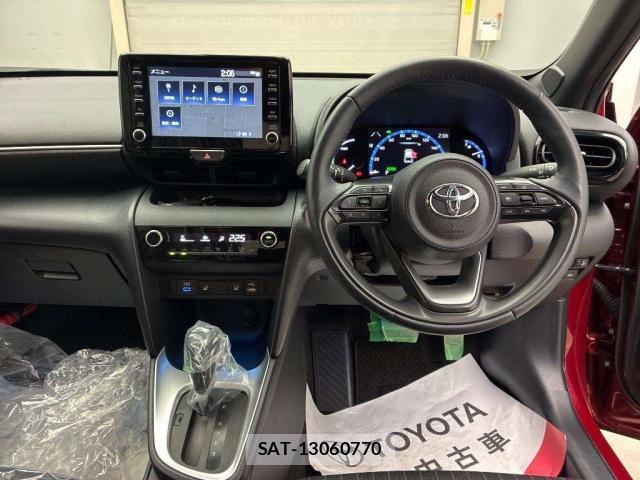Toyota YARIS CROSS 2023-02 8874906-2