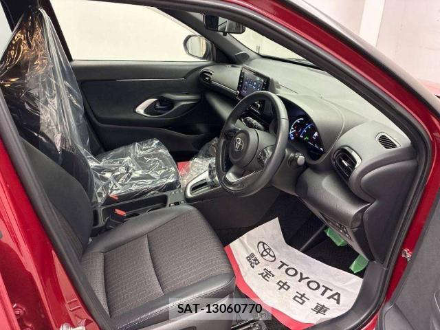 Toyota YARIS CROSS 2023-02 8874906-3
