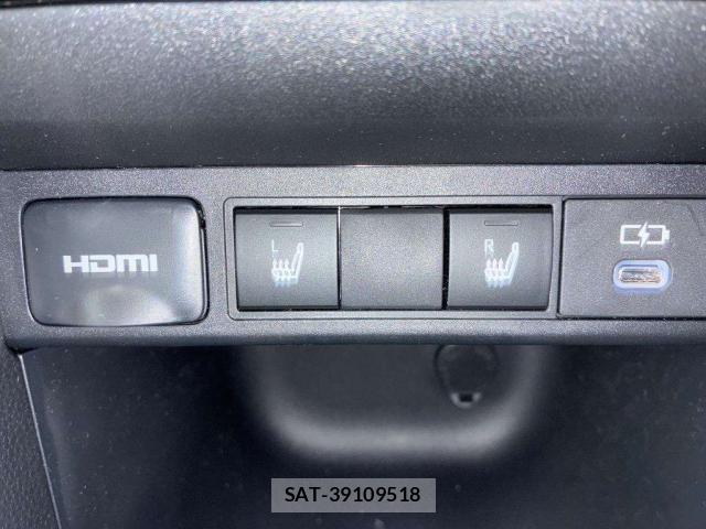Toyota YARIS CROSS 2025-11 8874908-10