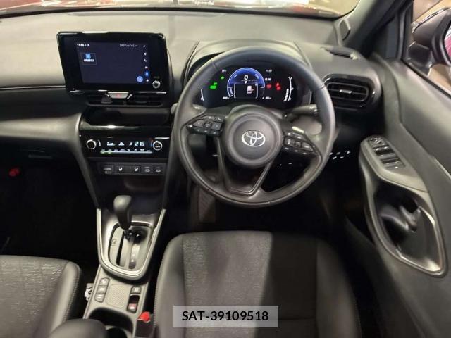 Toyota YARIS CROSS 2025-11 8874908-2