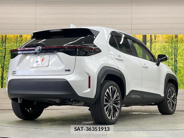 Toyota YARIS CROSS 2024-01 8875010-16