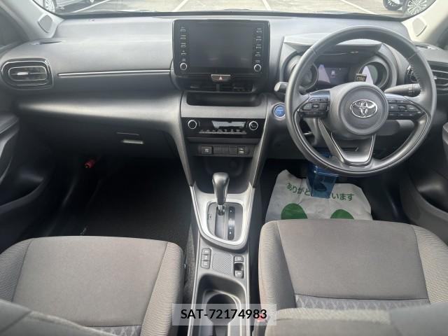 Toyota YARIS CROSS 2021-11 8875138-4
