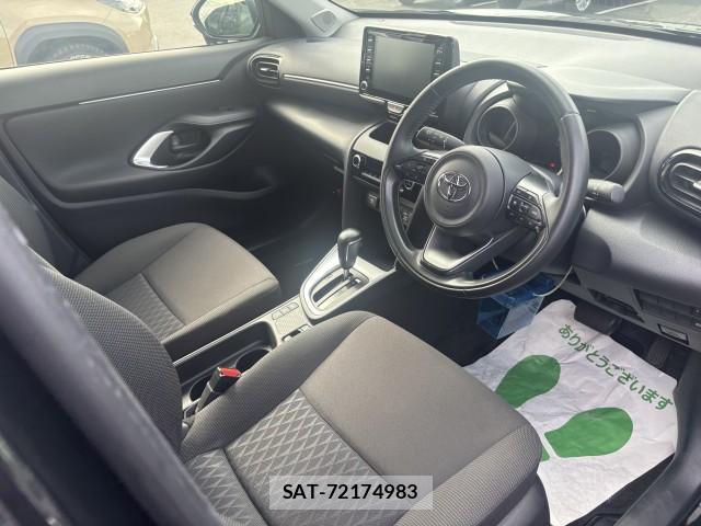 Toyota YARIS CROSS 2021-11 8875138-5