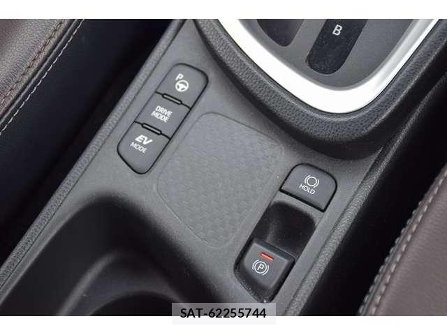 Toyota YARIS CROSS 2020-12 8875203-13