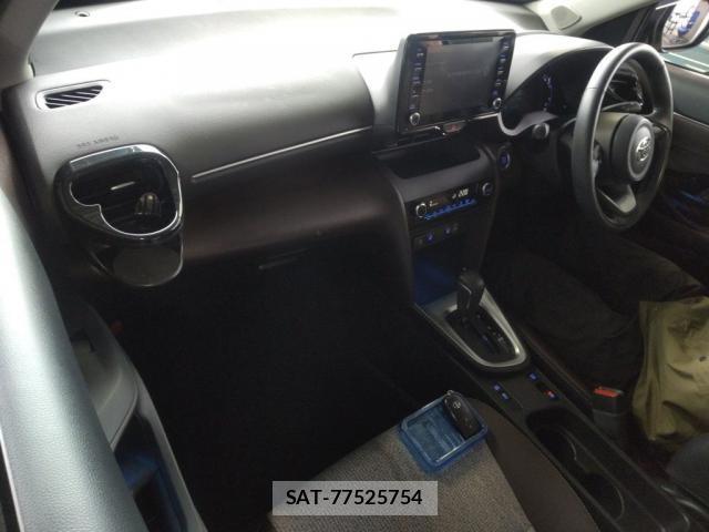 Toyota YARIS CROSS 2022-07 8875229-2