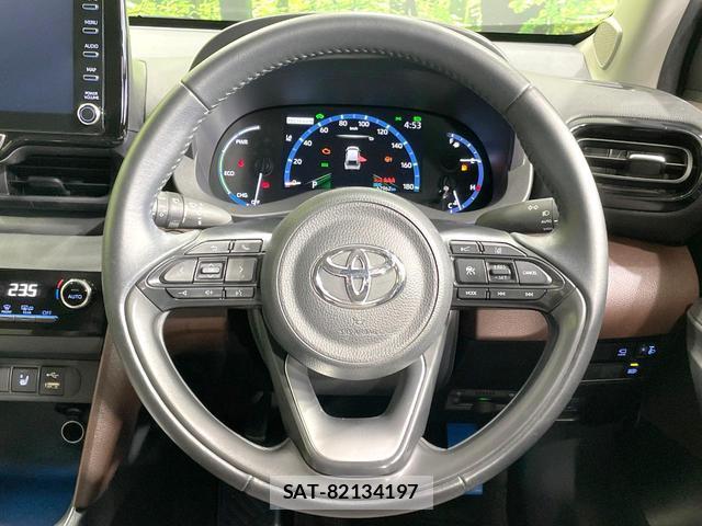 Toyota YARIS CROSS 2022-03 8875401-11