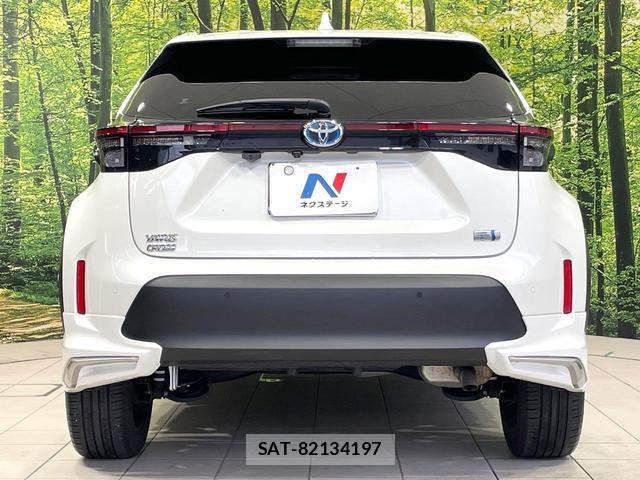 Toyota YARIS CROSS 2022-03 8875401-14