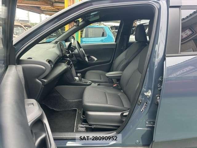 Toyota YARIS CROSS 2025-01 8875582-3