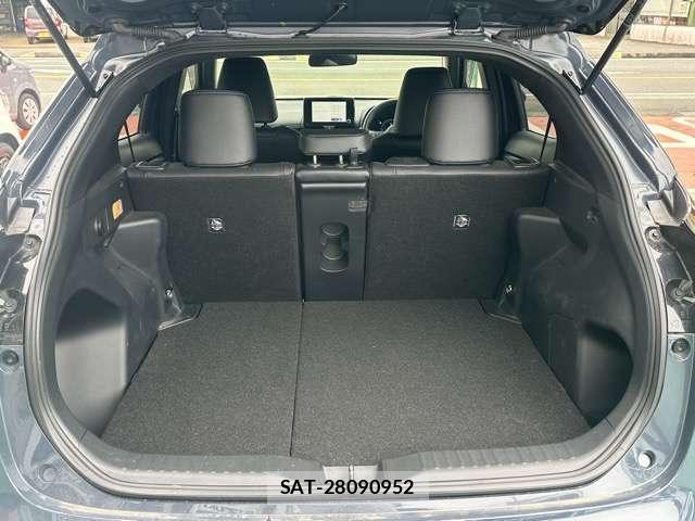 Toyota YARIS CROSS 2025-01 8875582-9