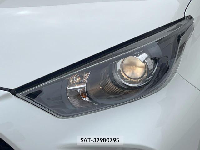 Toyota YARIS 2022-03 8872630-11