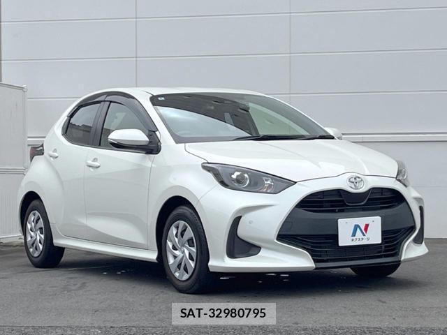 Toyota YARIS 2022-03 8872630-15