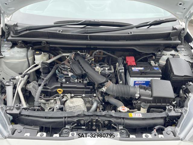 Toyota YARIS 2022-03 8872630-17