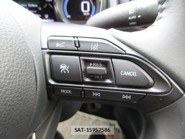 Toyota YARIS 2021-04 8872888-11