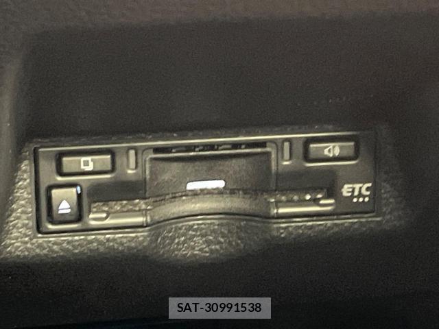 Toyota YARIS 2024-07 8873099-4