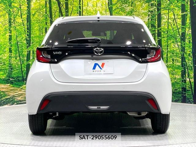 Toyota YARIS 2024-07 8873239-16