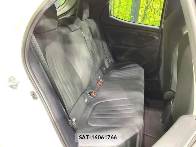 Toyota YARIS 2024-07 8873240-10
