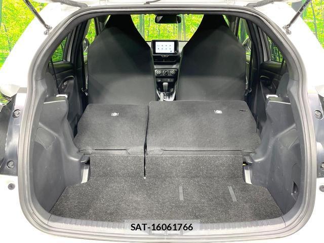 Toyota YARIS 2024-07 8873240-11