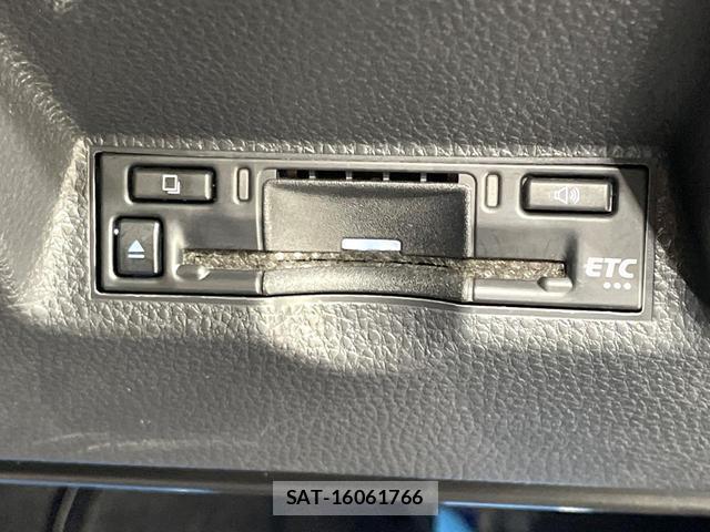 Toyota YARIS 2024-07 8873240-4