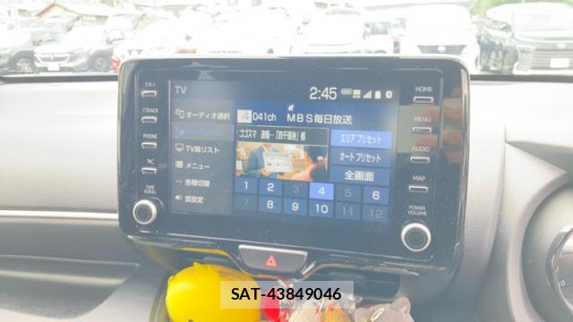 Toyota YARIS 2023-07 8873541-17