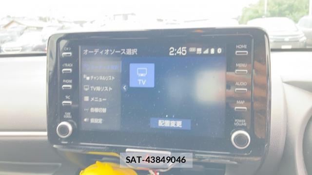 Toyota YARIS 2023-07 8873541-18