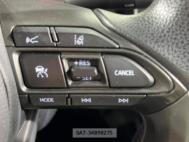 Toyota YARIS 2020-02 8873743-5
