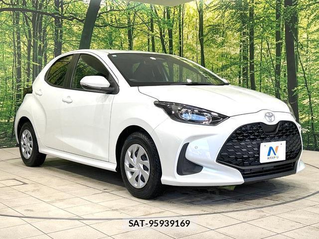 Toyota YARIS 2024-04 8873801-15