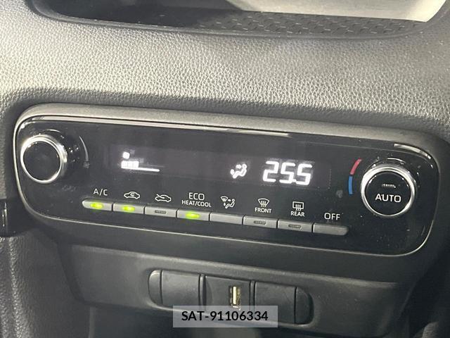 Toyota YARIS 2020-04 8874105-5