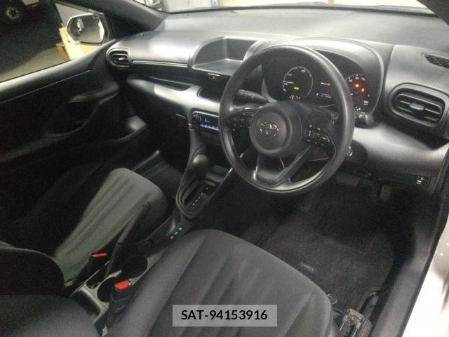 Toyota YARIS 2024-03 8874770-2