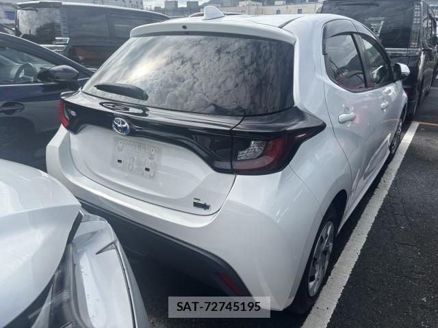 Toyota YARIS 2021-08 8875140-3
