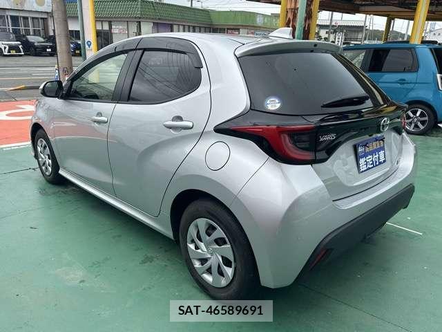 Toyota YARIS 2021-08 8875586-1