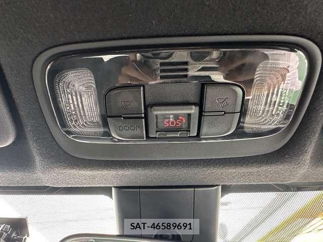 Toyota YARIS 2021-08 8875586-13