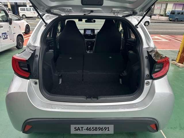 Toyota YARIS 2021-08 8875586-14
