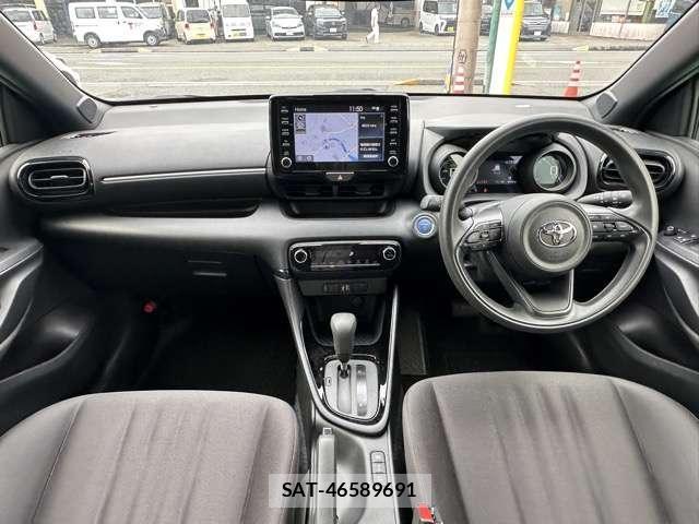 Toyota YARIS 2021-08 8875586-2