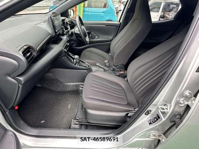 Toyota YARIS 2021-08 8875586-3