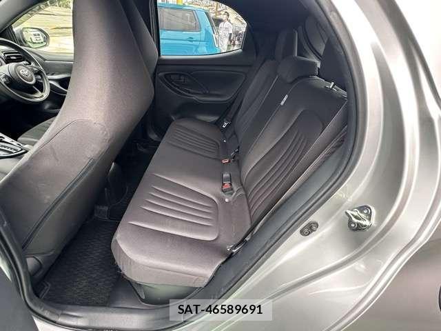 Toyota YARIS 2021-08 8875586-5